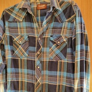 Men's Wrangler Pearl Button Snap Western Cut Long-sleeved Shirt